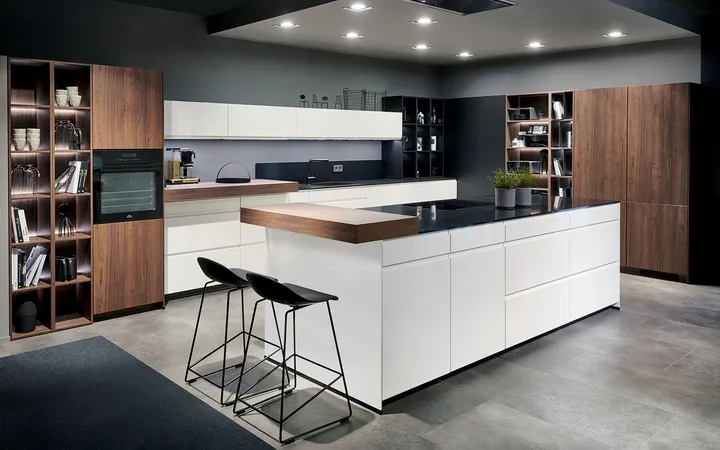 Nobilia North America Pura Lacquer, White High Gloss 1