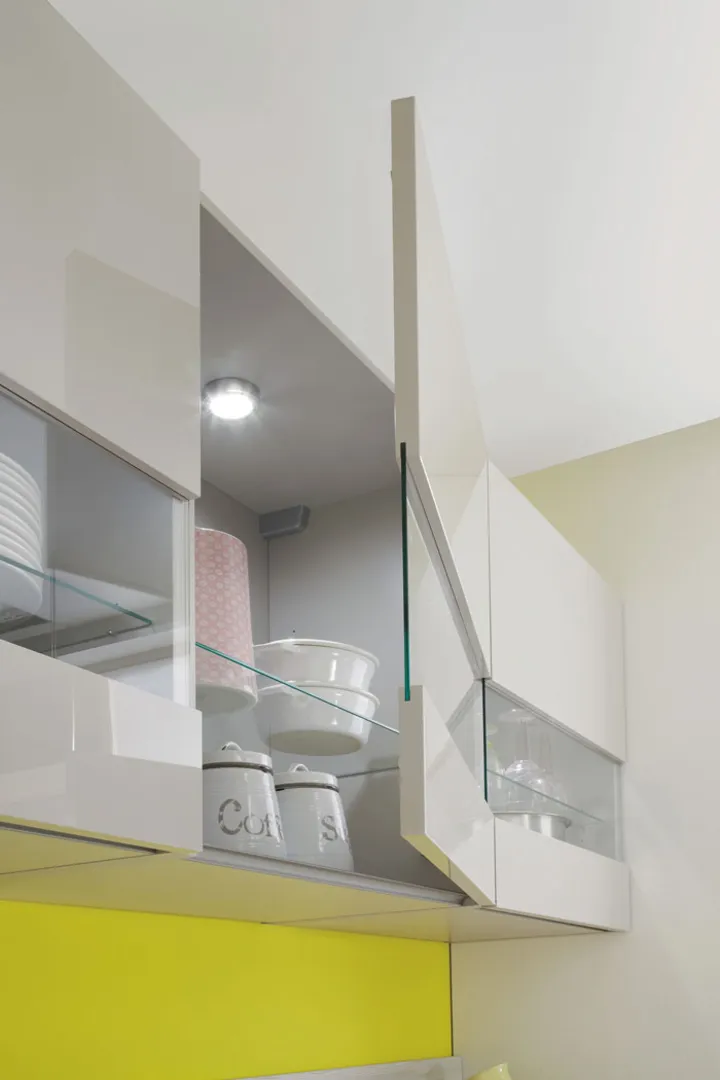 Nobilia North America Focus Lacquer, Sand Ultra High Gloss 2