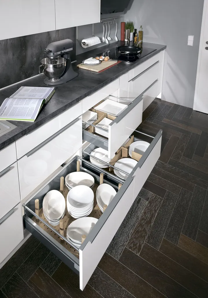 Nobilia North America Focus Lacquer, White Ultra High Gloss 1