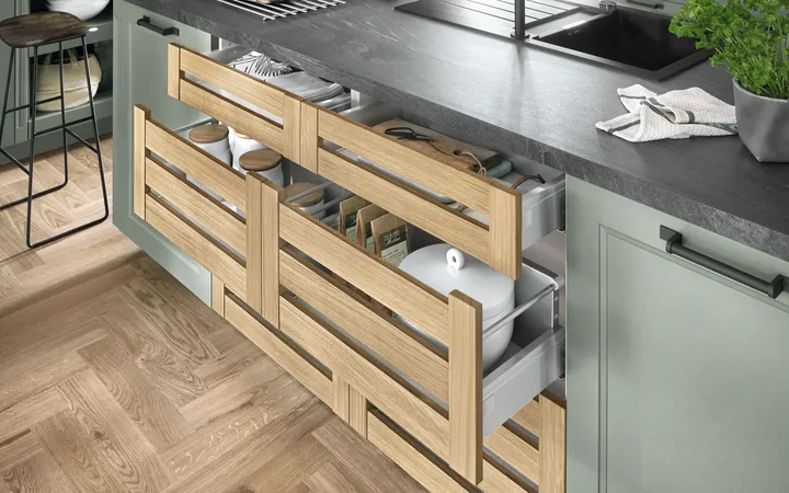 Nobilia North America Cascada Lacquer, Reed Green 1