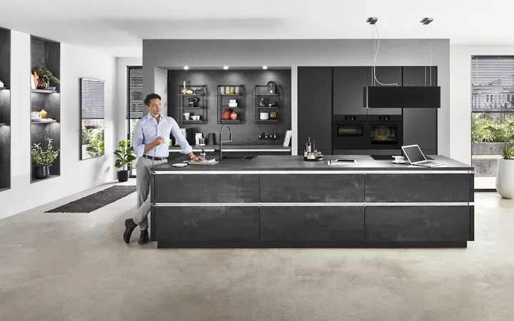 Nobilia North America Laser black concrete reproduction 1