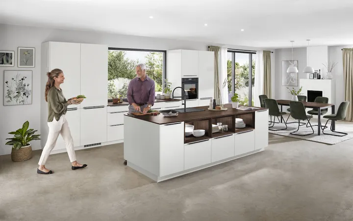 Nobilia North America Novalux, White High Gloss 3