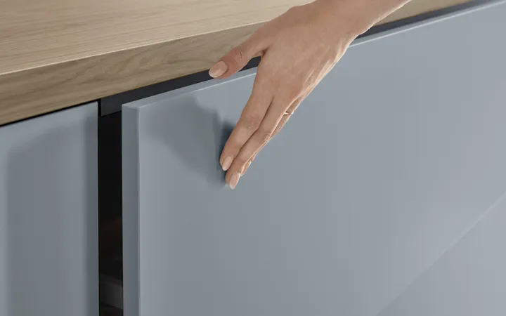 Nobilia North America Senso, Premium Honed Sky 3