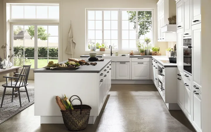 Nobilia North America Sylt Lacquer, Honed Alpine White 4